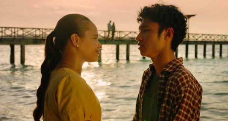 Jadwal Film Komang di Bioskop Balikpapan